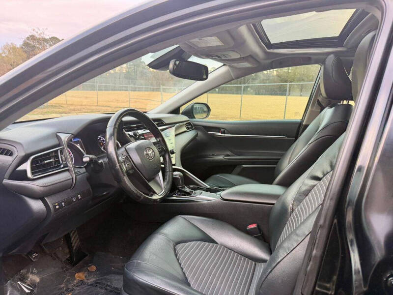 2019 Toyota Camry SE