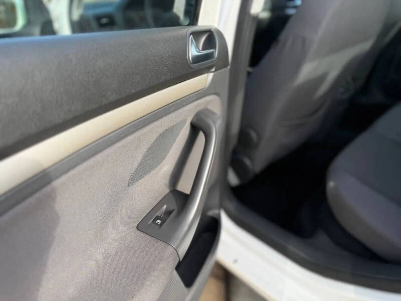 2009 Volkswagen Rabbit S PZEV