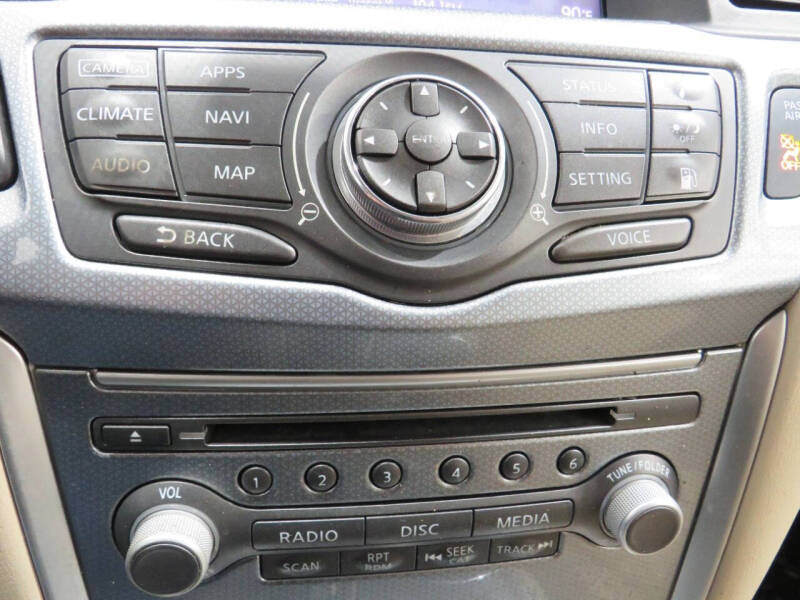 2018 Nissan Pathfinder SL