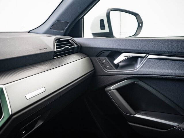 2025 Audi Q3 quattro S line Premium 45 TFSI