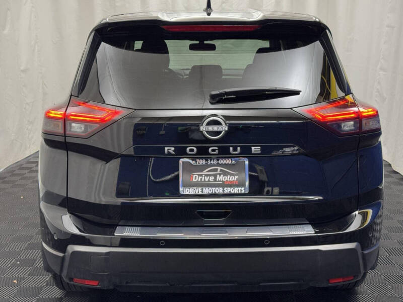 2025 Nissan Rogue SV