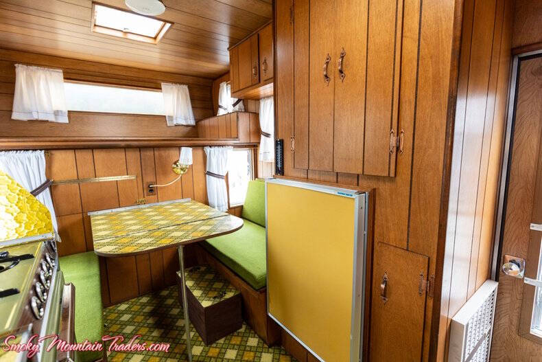 1951 International L-130