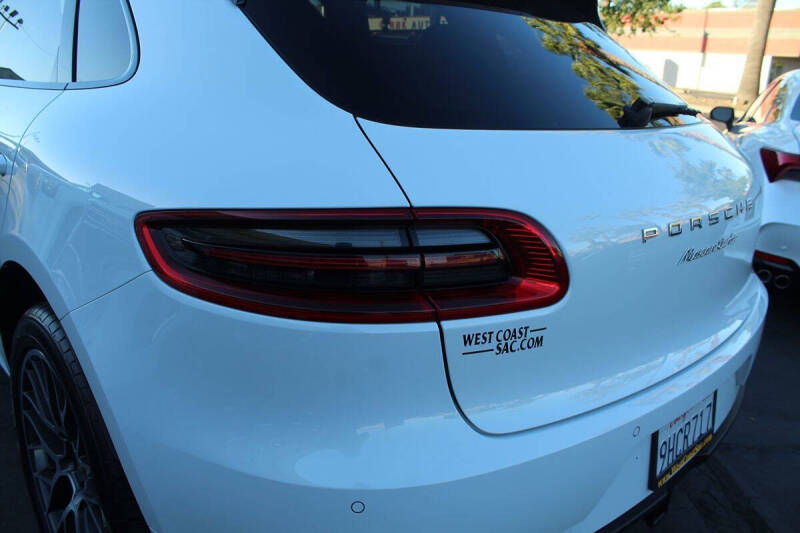 2017 Porsche Macan