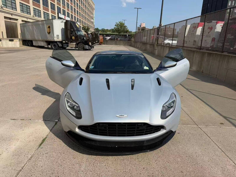 2018 Aston Martin DB11 V12