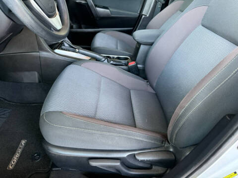 2017 Toyota Corolla LE