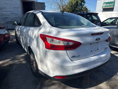 2012 Ford Focus SEL
