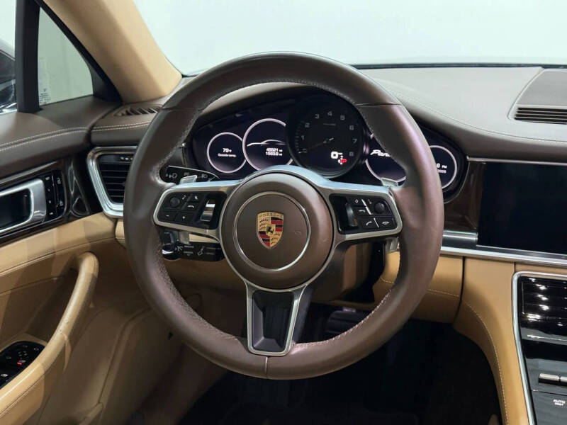 2020 Porsche Panamera
