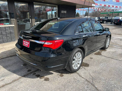 2013 Chrysler 200 Limited