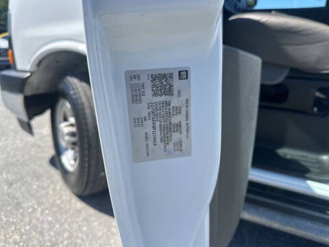 2023 GMC Savana 2500