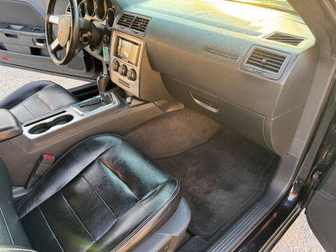 2010 Dodge Challenger SE