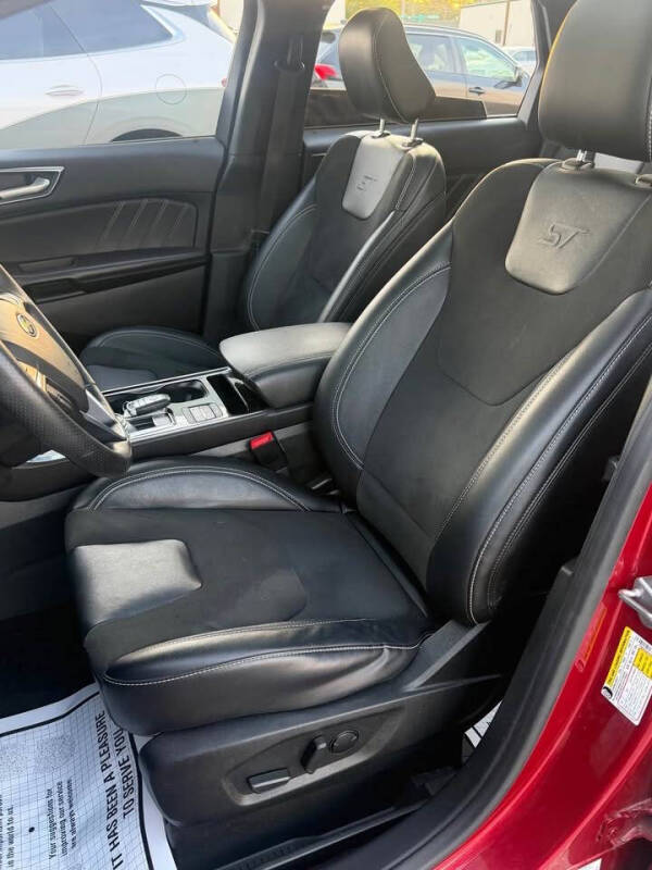 2020 Ford Edge ST