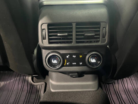 2018 Land Rover Range Rover Velar P380 R-Dynamic HSE