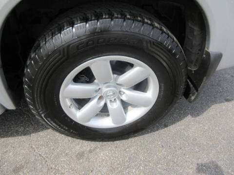 2011 Nissan Armada SV