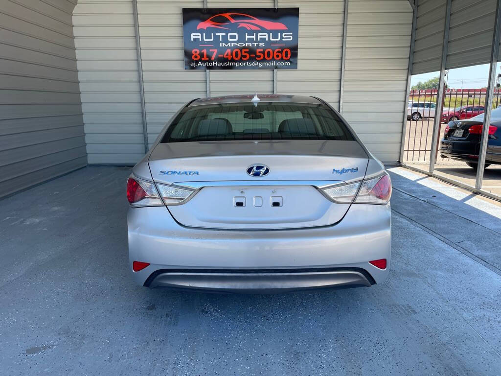 2013 Hyundai SONATA Hybrid for sale at Auto Haus Imports in Grand Prairie, TX