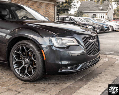 2017 Chrysler 300