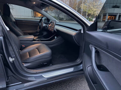 2020 Tesla Model 3 Standard Range Plus