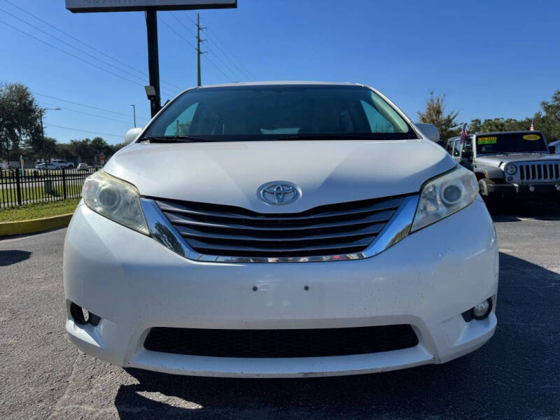 2017 Toyota Sienna