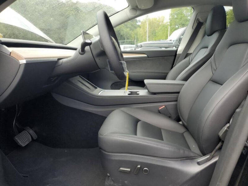 2025 Tesla Model Y Long Range