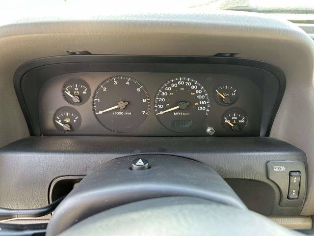 2002 Jeep Grand Cherokee Laredo