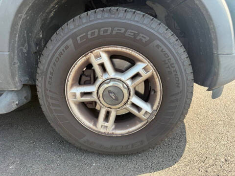 2003 Ford Explorer XLT