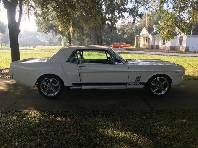 1965 Ford Mustang