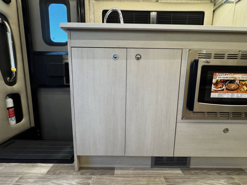 2026 Tiffin Wayfarer