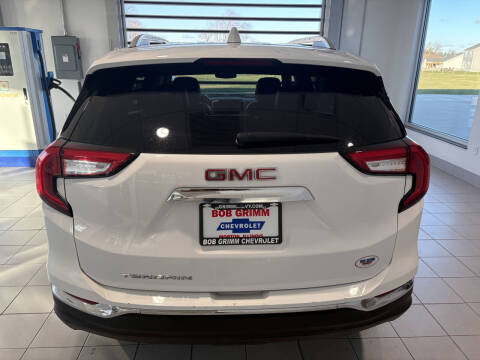 2023 GMC Terrain SLT