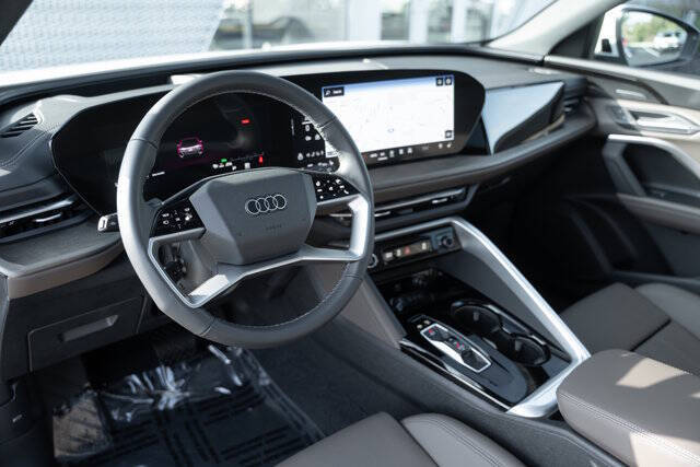 2025 Audi Q5 quattro Premium Plus TFSI