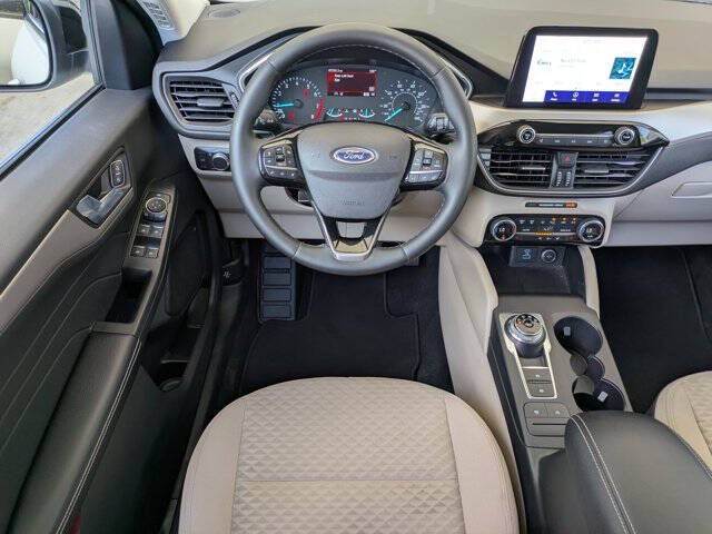 2021 Ford Escape SE