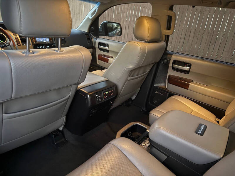 2015 Toyota Sequoia Platinum