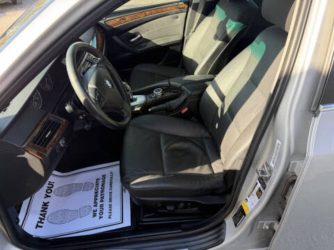 2010 BMW 5 Series 528i