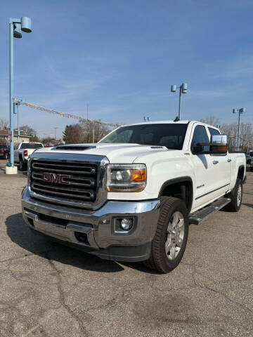 2018 GMC Sierra 2500HD for sale at R&R Car Company in Mount Clemens MI