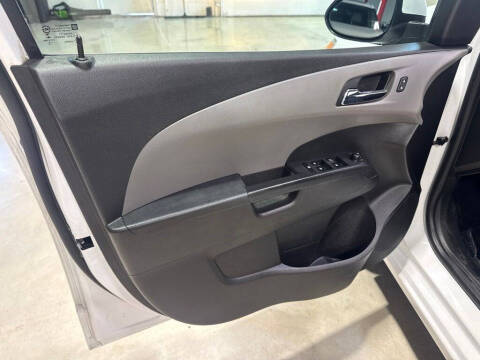 2015 Chevrolet Sonic LTZ Auto