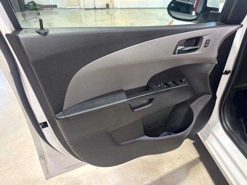 2015 Chevrolet Sonic LTZ Auto