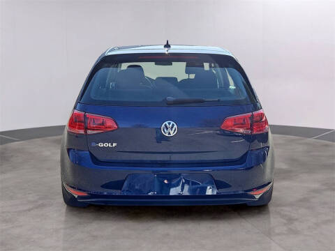 2016 Volkswagen e-Golf SE