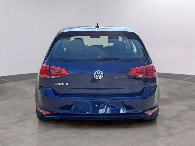 2016 Volkswagen e-Golf SE