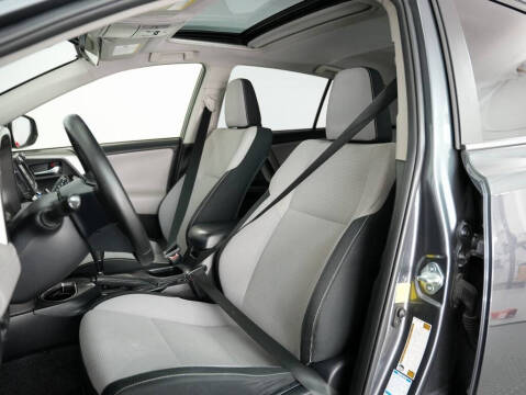 2017 Toyota RAV4 Hybrid XLE