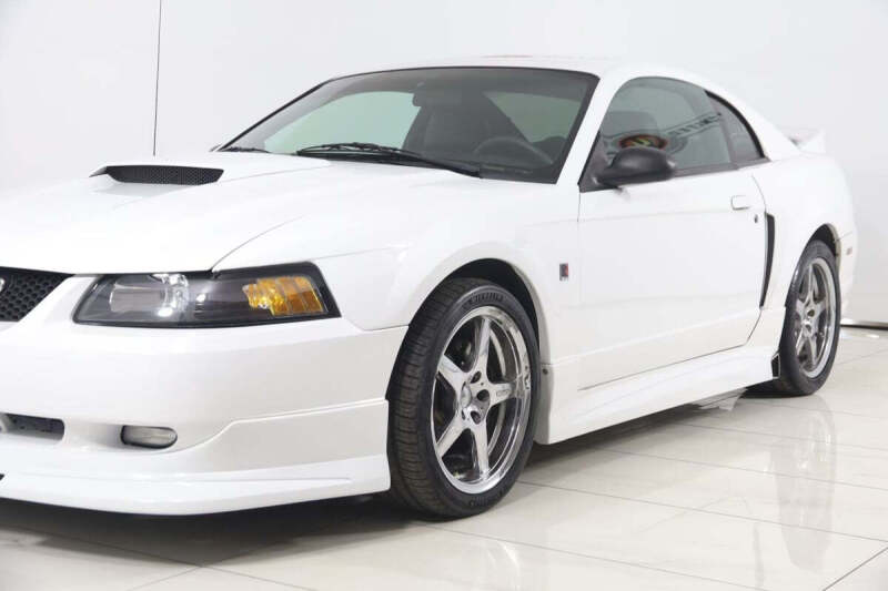 2002 Ford Mustang GT Deluxe