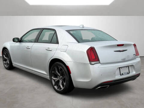 2023 Chrysler 300 S V6
