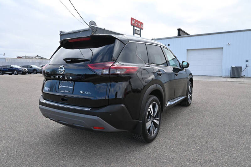 2021 Nissan Rogue SL