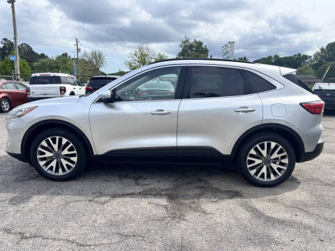 2020 Ford Escape Titanium