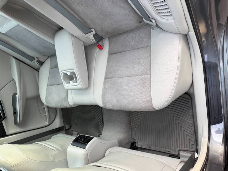 2012 Toyota Camry Hybrid XLE