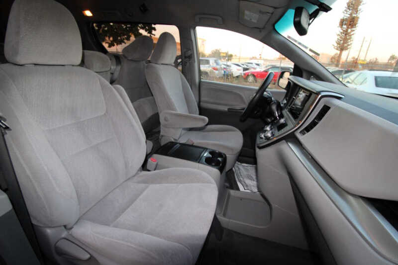 2015 Toyota Sienna