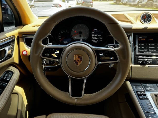 2015 Porsche Macan S