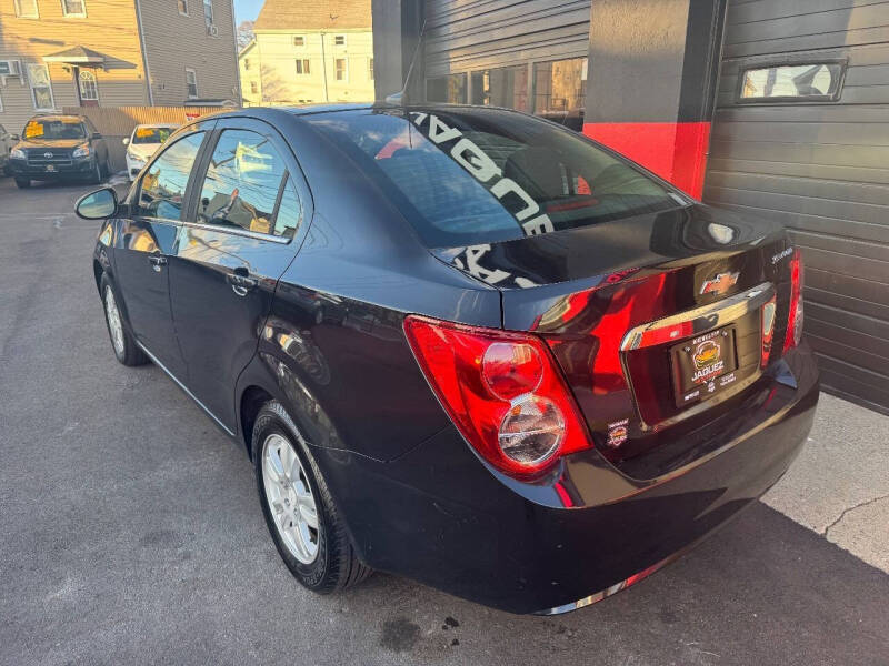 2013 Chevrolet Sonic LT Auto