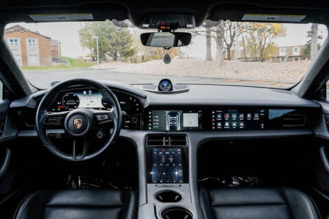 2023 Porsche Taycan Turbo