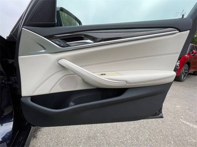 2022 BMW 5 Series 530e