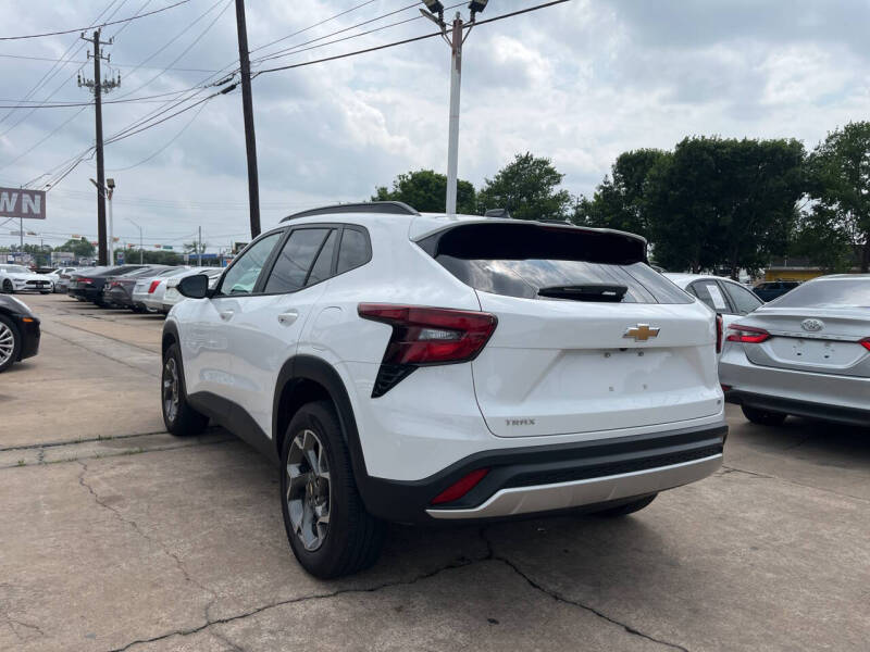 2025 Chevrolet Trax LT