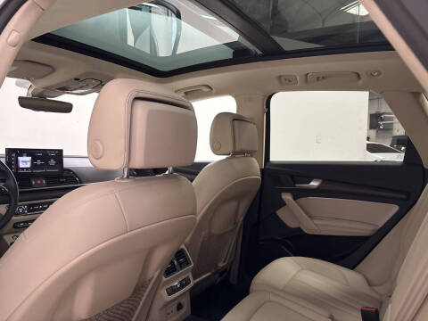 2022 Audi Q5 quattro Premium Plus 40 TFSI