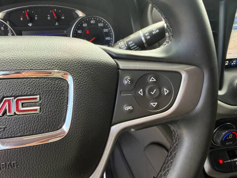 2023 GMC Acadia AT4